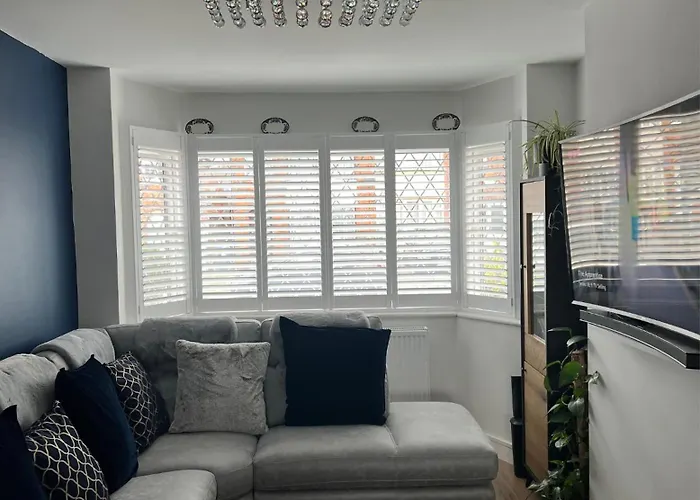 Double Room In Great Barr Near M5 - M6 - Parking - Tv Bed-Garden