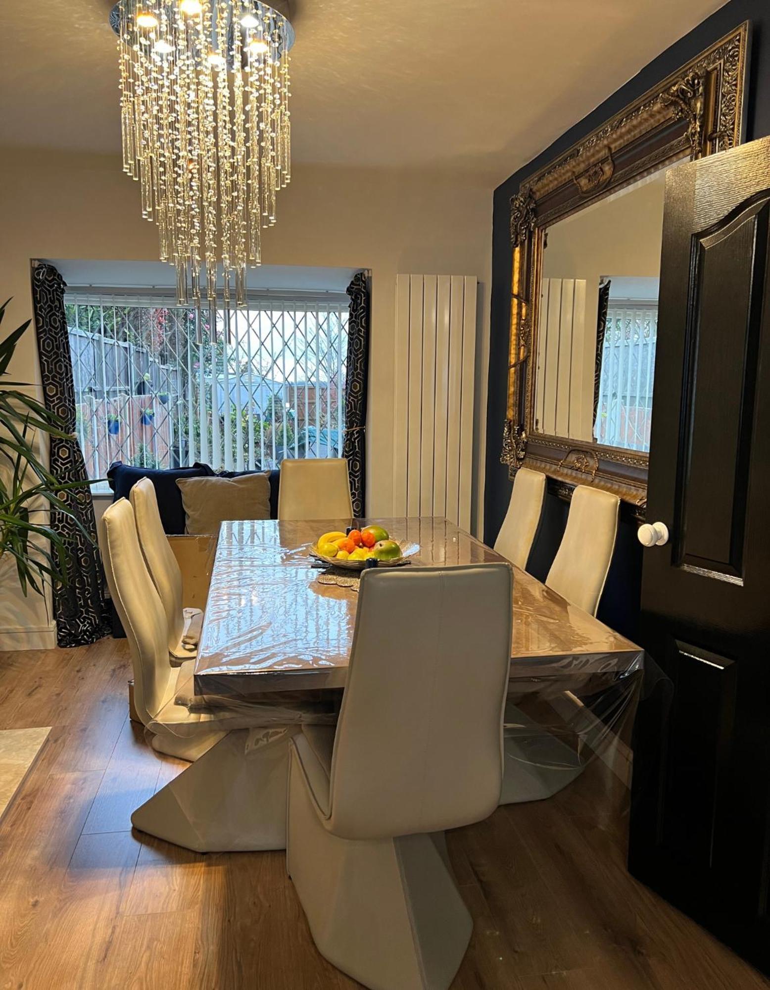 Double In Great Barr Near M5 - M6 - Parking - Tv Bed-garden Homestay